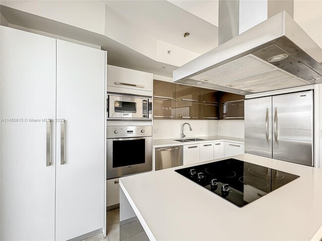 Foto del edificio - 79 SW 12th St