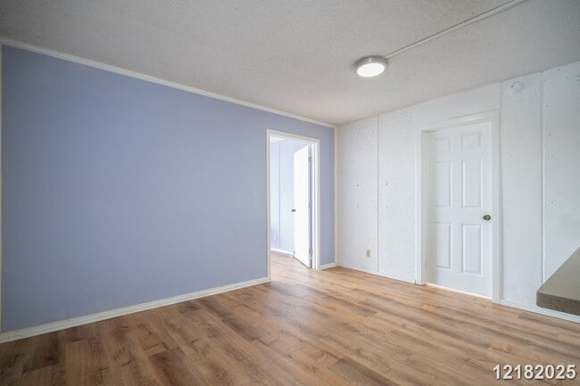 Building Photo - $2550 /1 Bed/ 1 Bath/ 1 Parking IN MILILANI