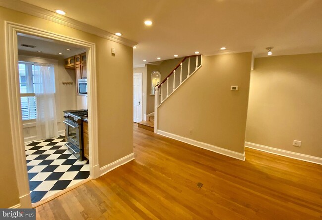 Foto del edificio - 1802 Corcoran St NW