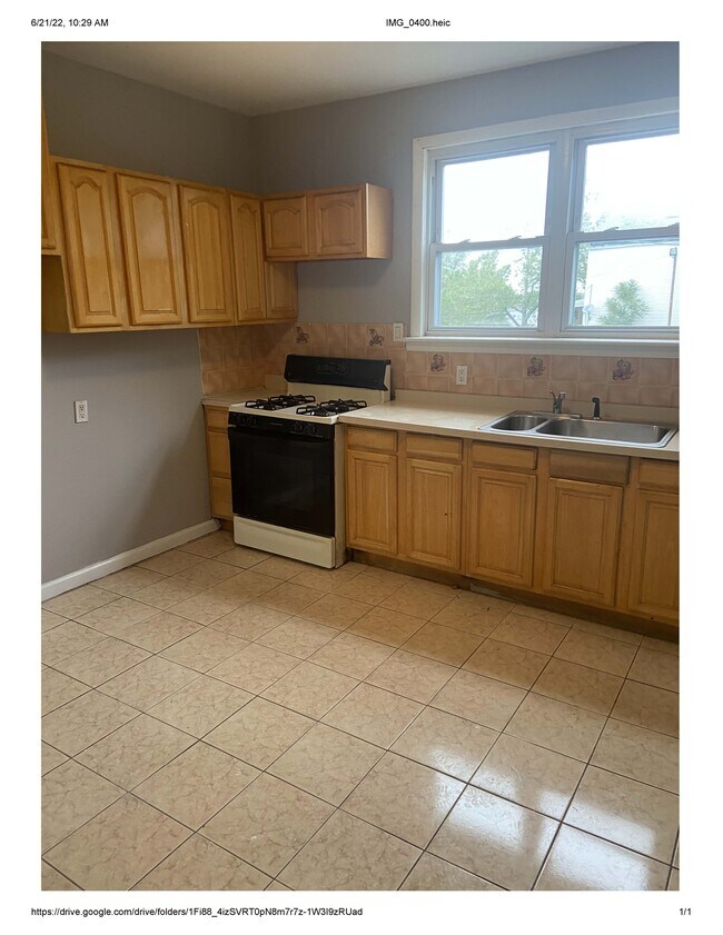 Foto del edificio - 148 Fairmount Ave