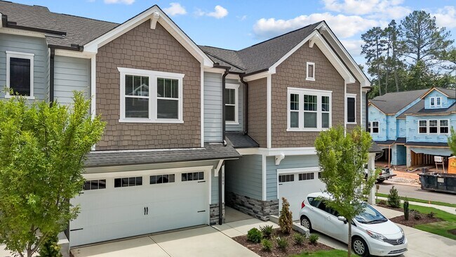 Building Photo - 1009 Cadenza St