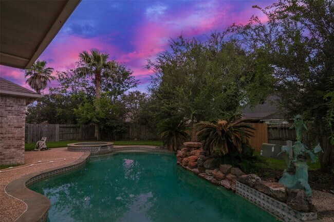 Foto del edificio - 3106 Rainbow Ct