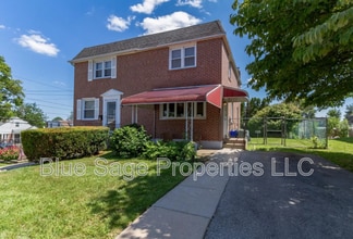 Building Photo - 202 Davis Ave