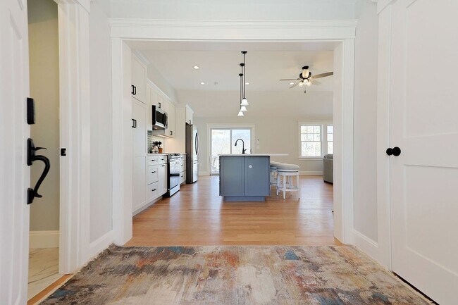 Foto del edificio - Newly Renovated Winter Rental on a Private...