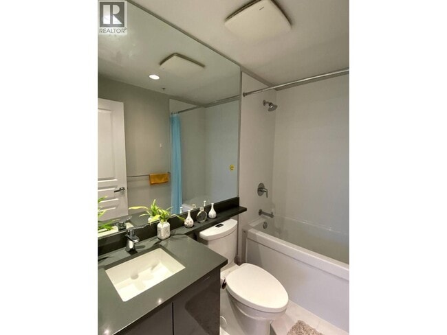 Building Photo - 9388 Tomicki Ave