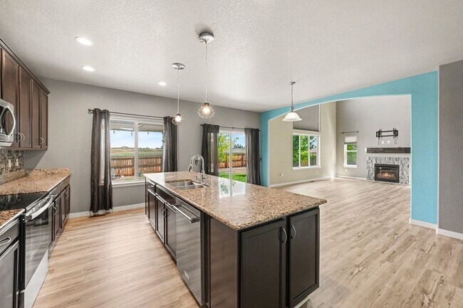 Foto del edificio - Beautiful home in Liberty Ranch