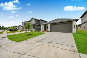 Building Photo - 1010 Muscadine Vine Ln