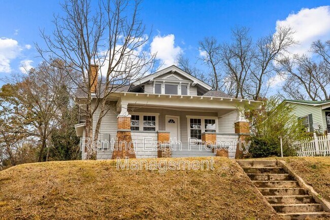 Building Photo - 2204 28th St N