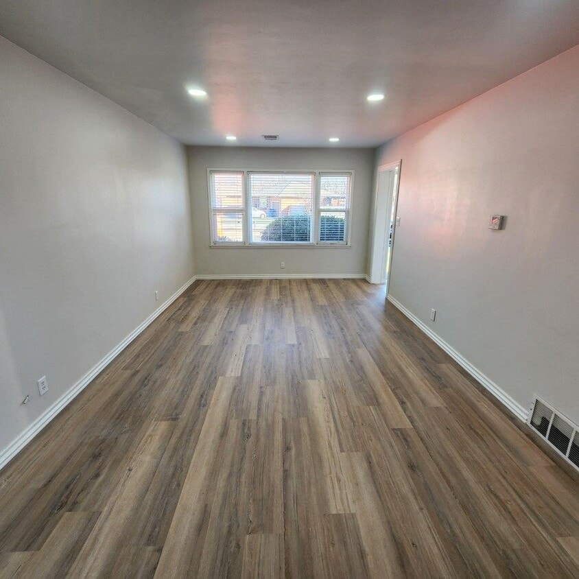 Newly Remodeled Home in The Village - Newly Remodeled Home in The Village