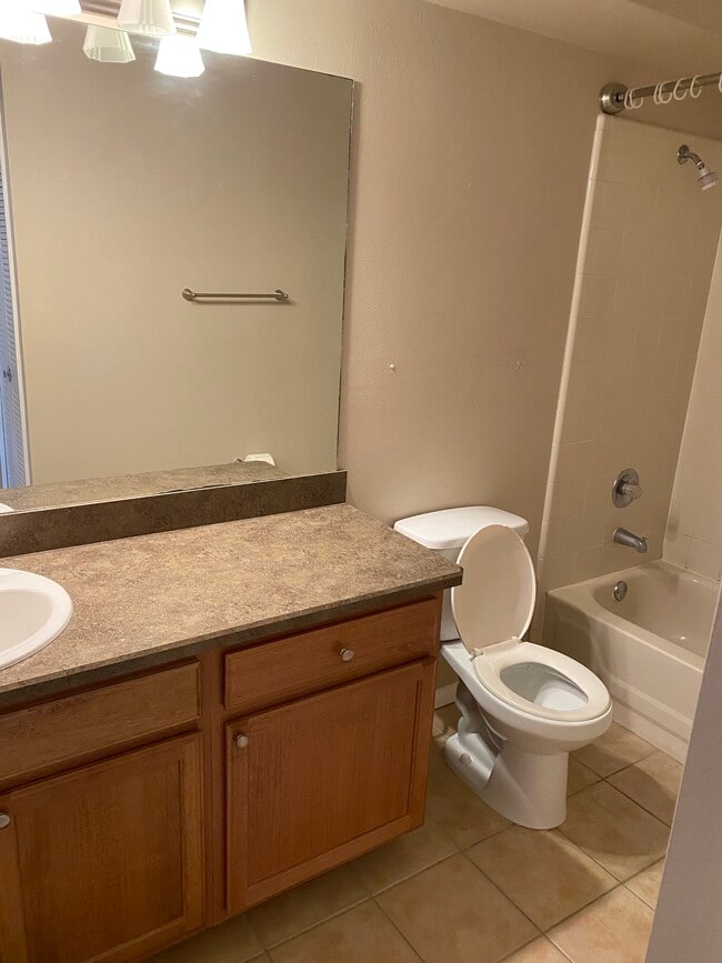 Bathroom - 5460 E Michigan St Apartment