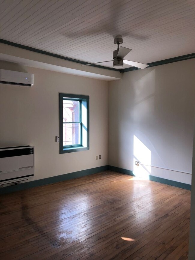 Building Photo - White Sulphur, LLC 171