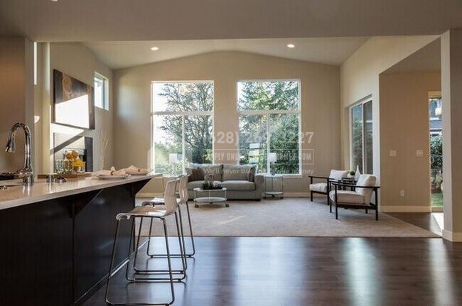 Foto del edificio - 18629 136th Ave NE