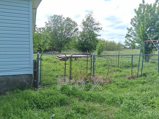 Photo - 910 Sands Rd House