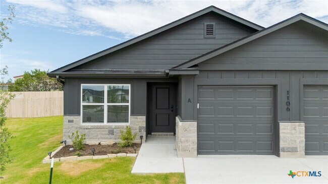 Foto del edificio - 1106 Lindsey Dr