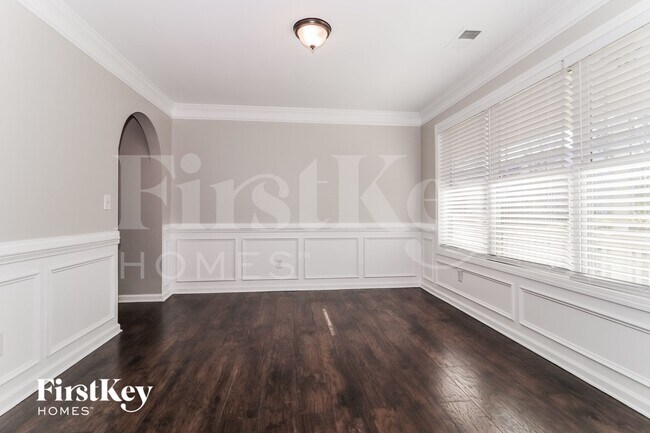 Building Photo - 3659 Devon Park Ln NW