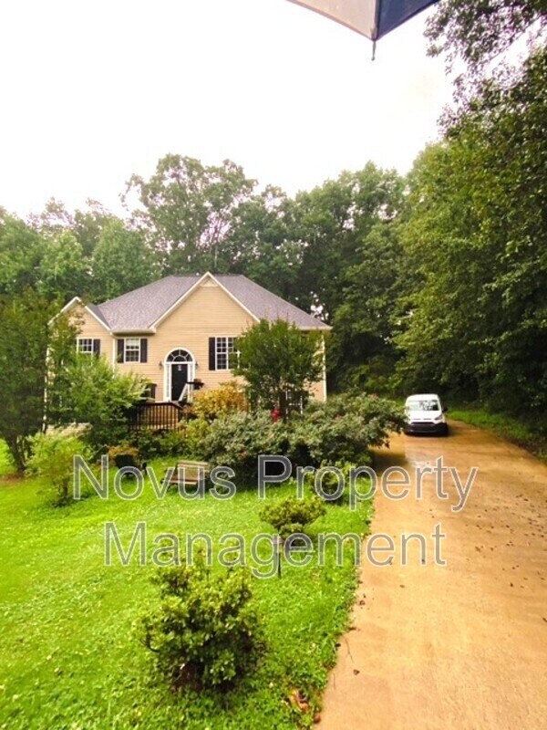 Building Photo - 9785 Whitetail Rd