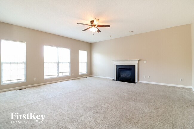 Foto del edificio - 3871 Parkway Vista Dr