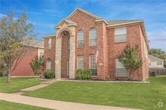 Building Photo - 5614 Westwood Ln