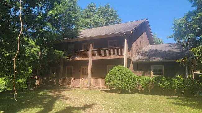 Building Photo - 5411 McGavock Rd
