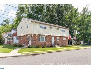Building Photo - 1646 Norwood Ave