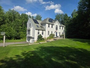 Building Photo - 32 Stowell Rd