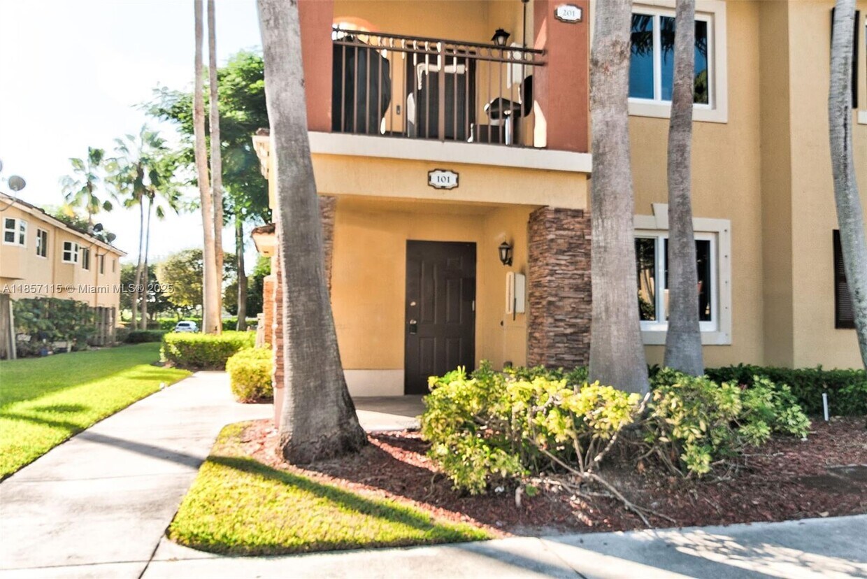 Foto principal - 970 NE 34th Ave