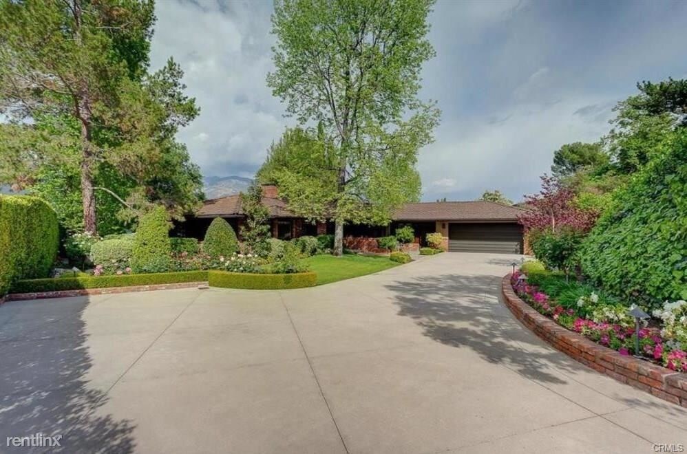 Primary Photo - 3 br, 2 bath House - 270 Saint Katherine Dr