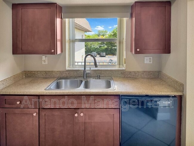Foto del edificio - 8601 SW 94th St