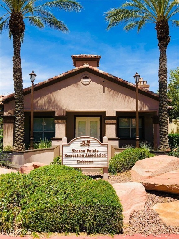 Foto del edificio - 1714 Franklin Chase Terrace