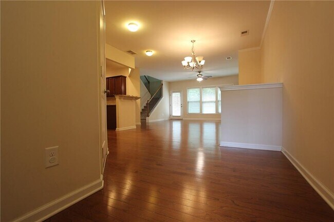 Foto del edificio - 2132 Greencrest Cir