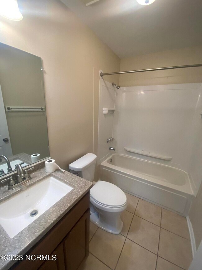 Building Photo - 124 Cordell Cir
