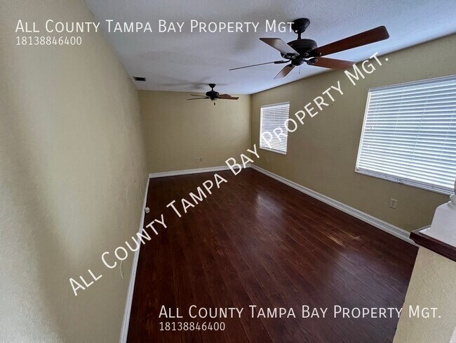 Building Photo - 5620 Kenny Dr