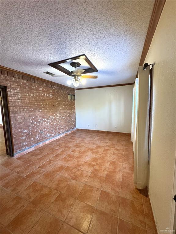 Building Photo - 3208 Kiwi Ave
