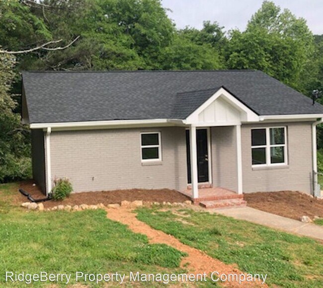 Foto del edificio - 3 br, 1 bath House - 6 Goodman Rd NE