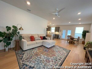 Foto del edificio - 14839 Vance Jackson Rd
