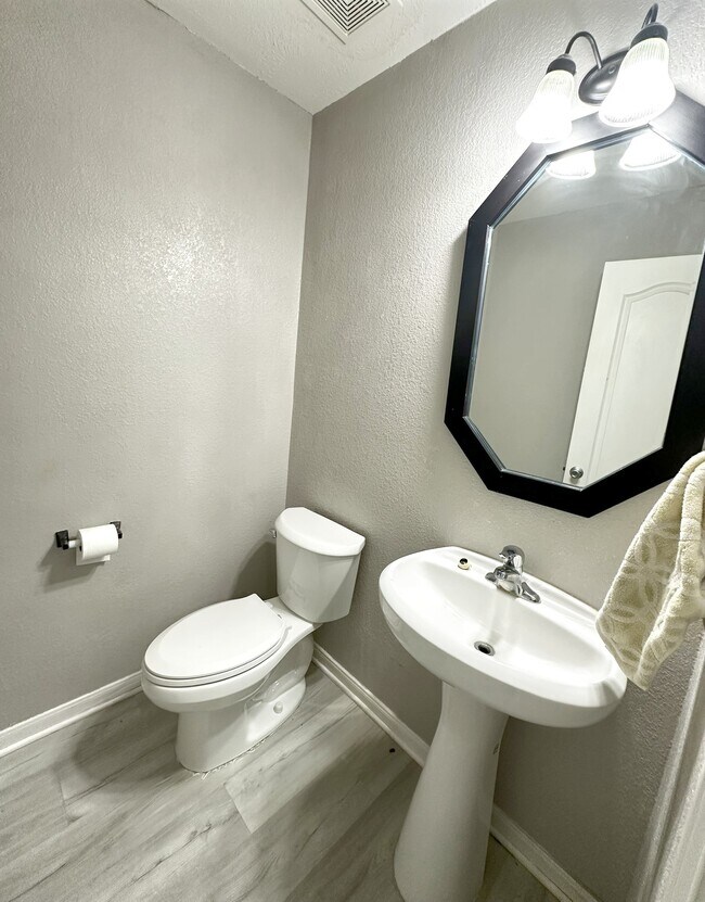 Building Photo - 21439 Veneto Hills Ct