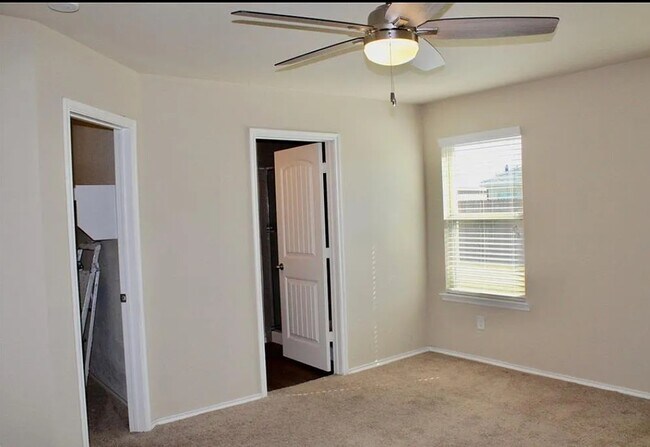 Building Photo - 1602 Wild Rye Cir