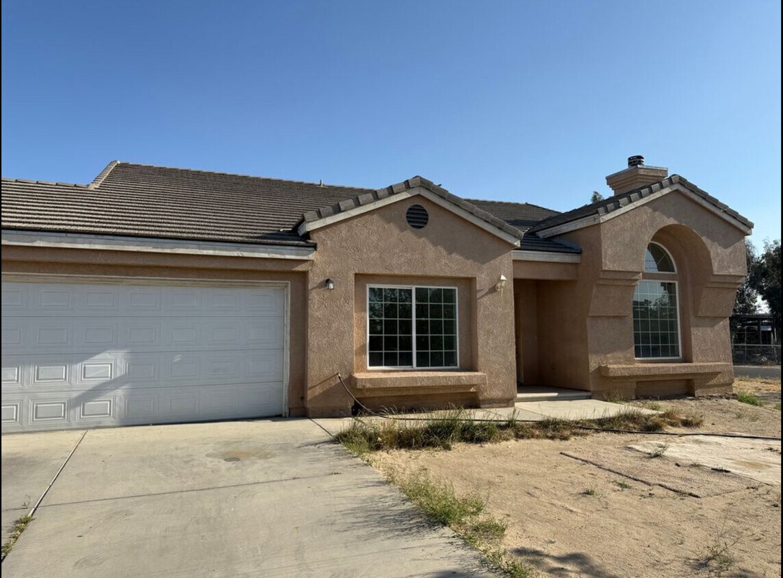 Foto principal - 10708 E Avenue R4