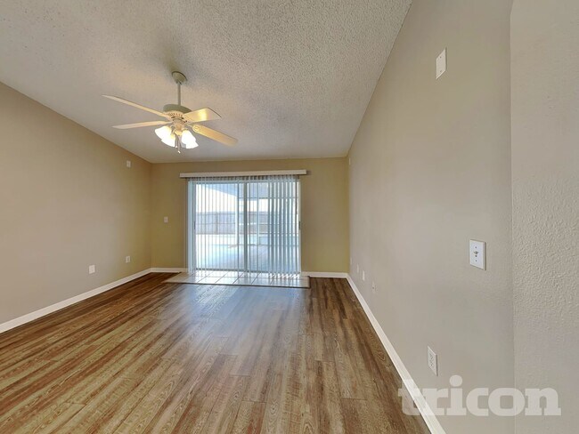 Foto del edificio - 4406 Tina Ln