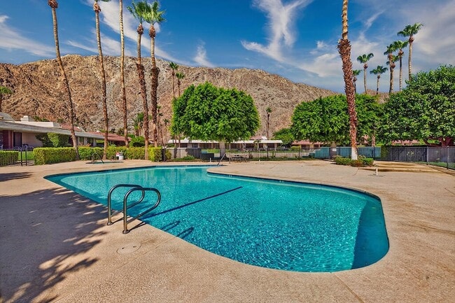 Building Photo - 77765 Cottonwood Cove