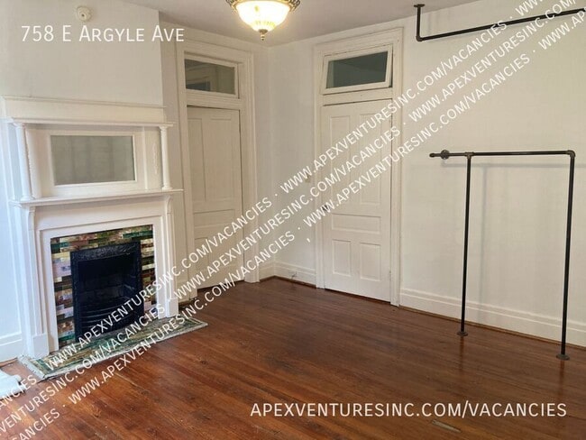 Building Photo - 758 E Argyle Ave