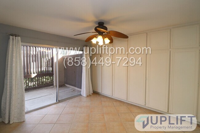 Building Photo - 3 Bedroom 2.5 Bathroom Townhouse in Ramona