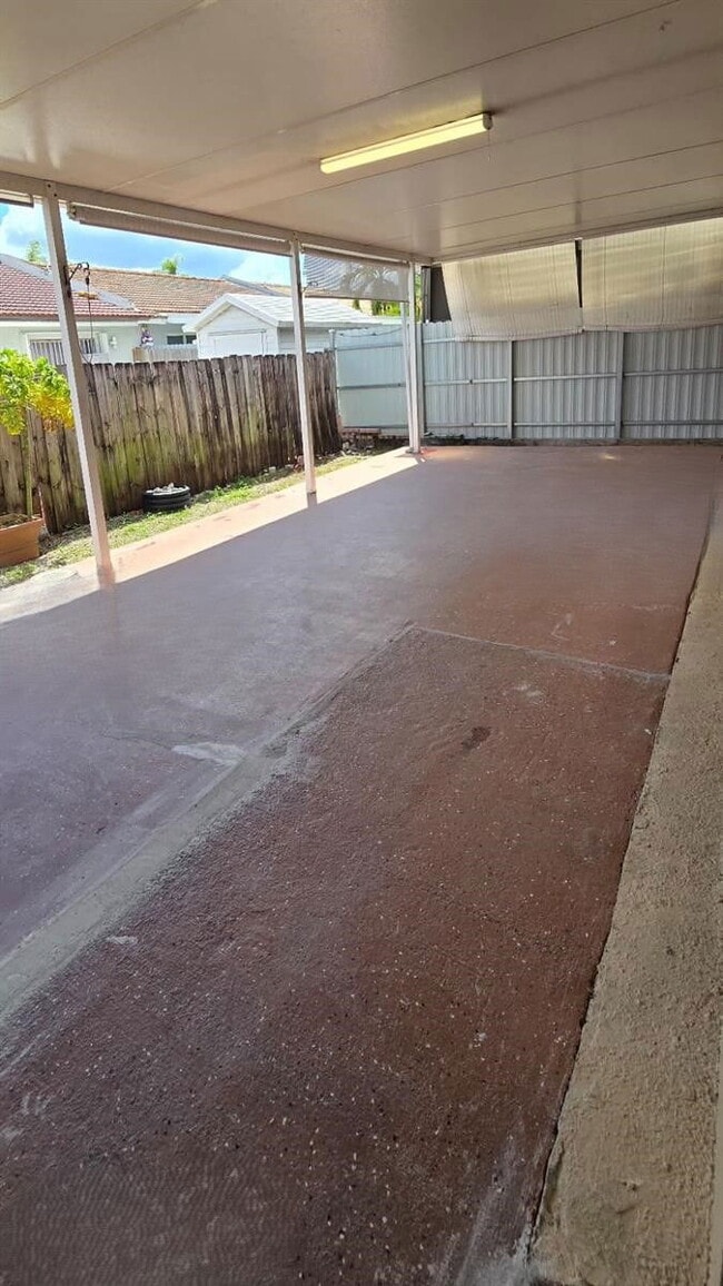 Foto del edificio - 7640 NW 182nd Terrace