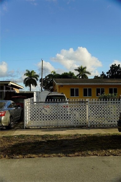 Photo - 4370 NW 174th Dr Apartment