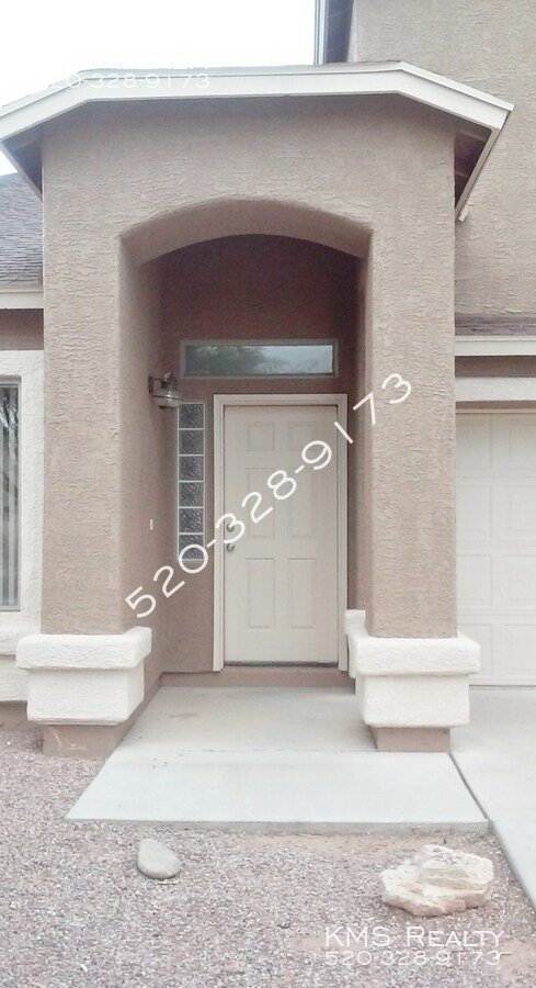 Building Photo - 3 bedroom 2.5 baths House - Cardinal Avenu...