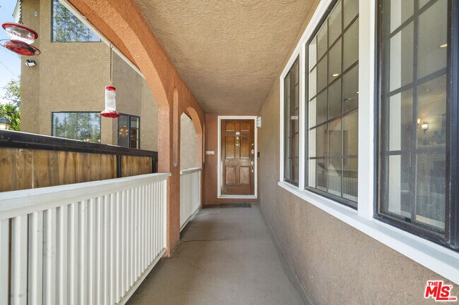 Building Photo - 1515 Rancho Ave