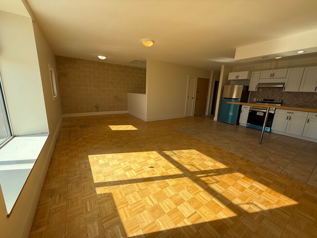 Foto del edificio - 5807-5811 32nd Ave