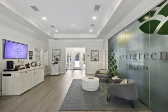 Building Photo - Evergreen Lenox Park