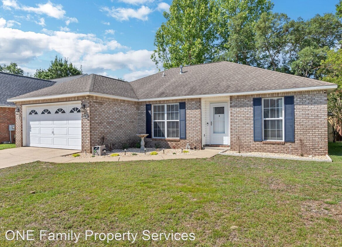 Primary Photo - 4 br, 2 bath House - 4501 Parkwood SQ