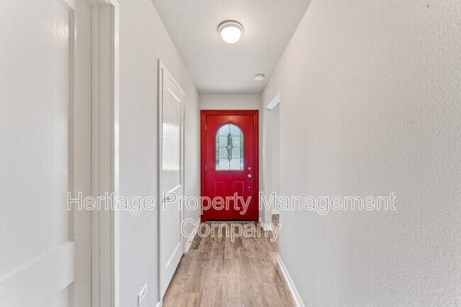 Foto del edificio - 515 Mitchell Ave